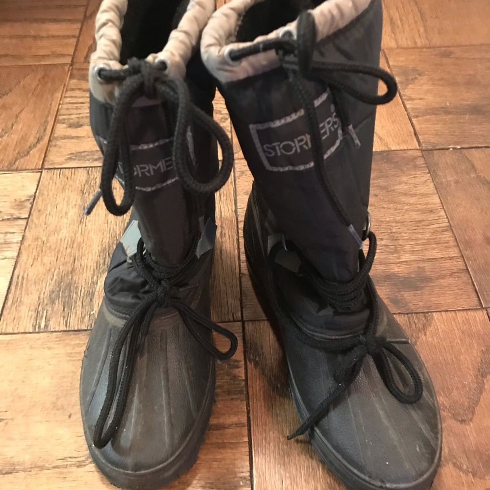 Stormers Boots Size 9